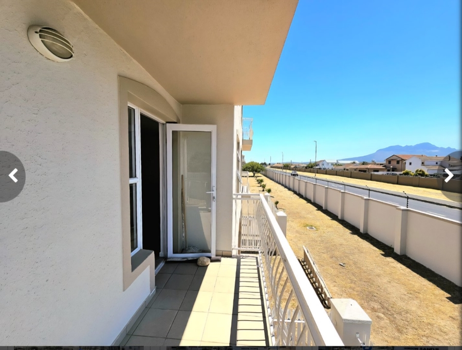 To Let 2 Bedroom Property for Rent in Gordons Bay Central Western Cape